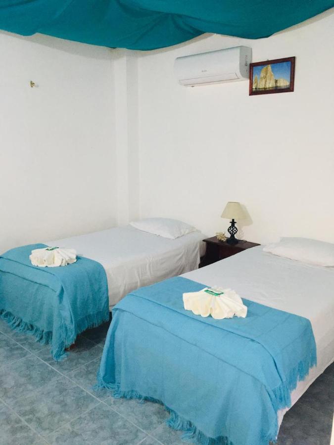 Hospedaje Sarita Puerto Villamil Buitenkant foto